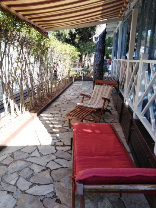 #437 Status Relax Like A Boss