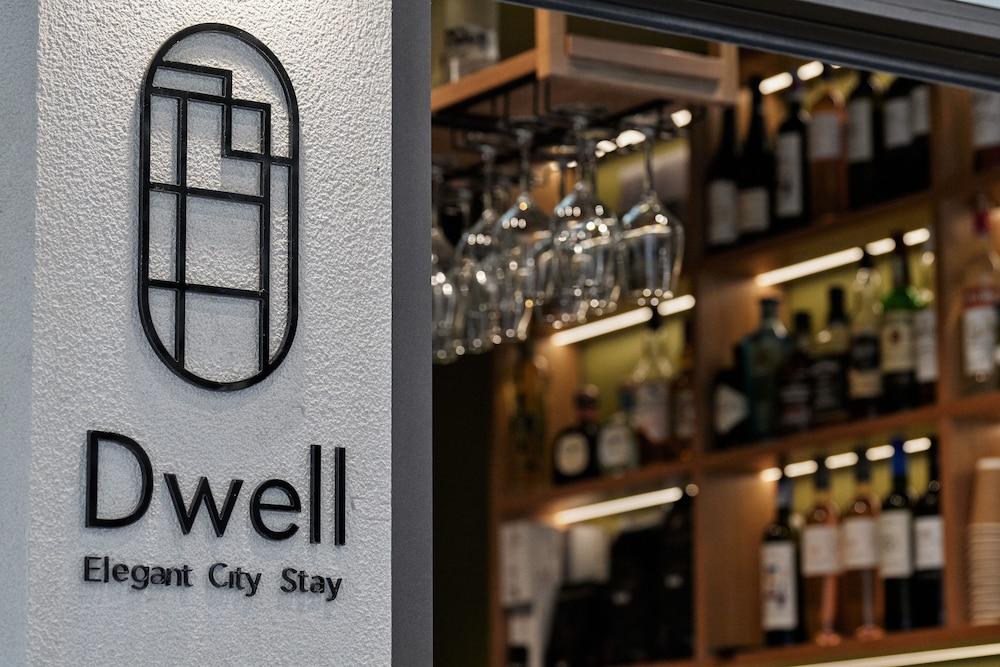 Dwell Elegant City Stay