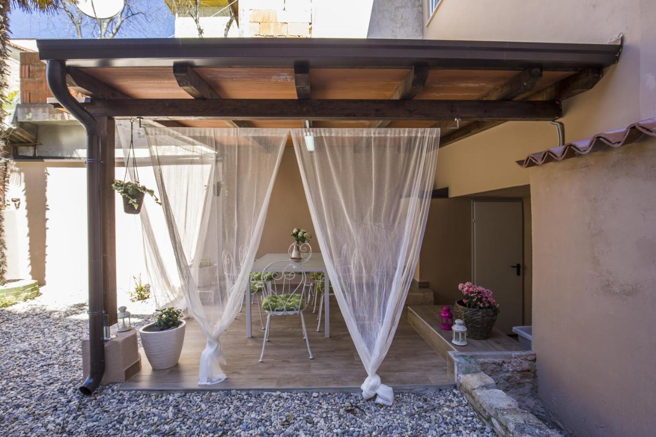 Apartment With Garden & Free Parking