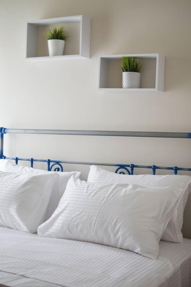 Oliver Suites by Ulysses Apartments