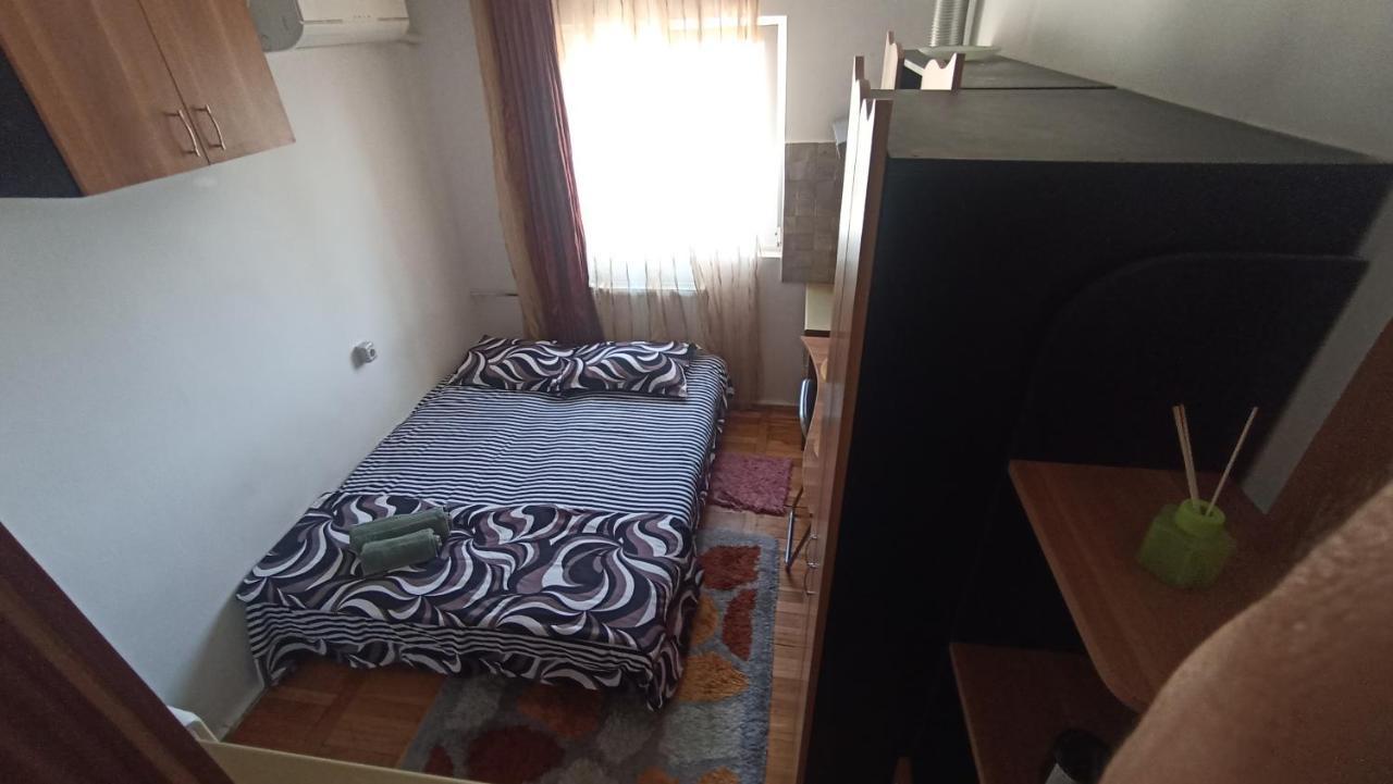 Simone Tiny Economy House