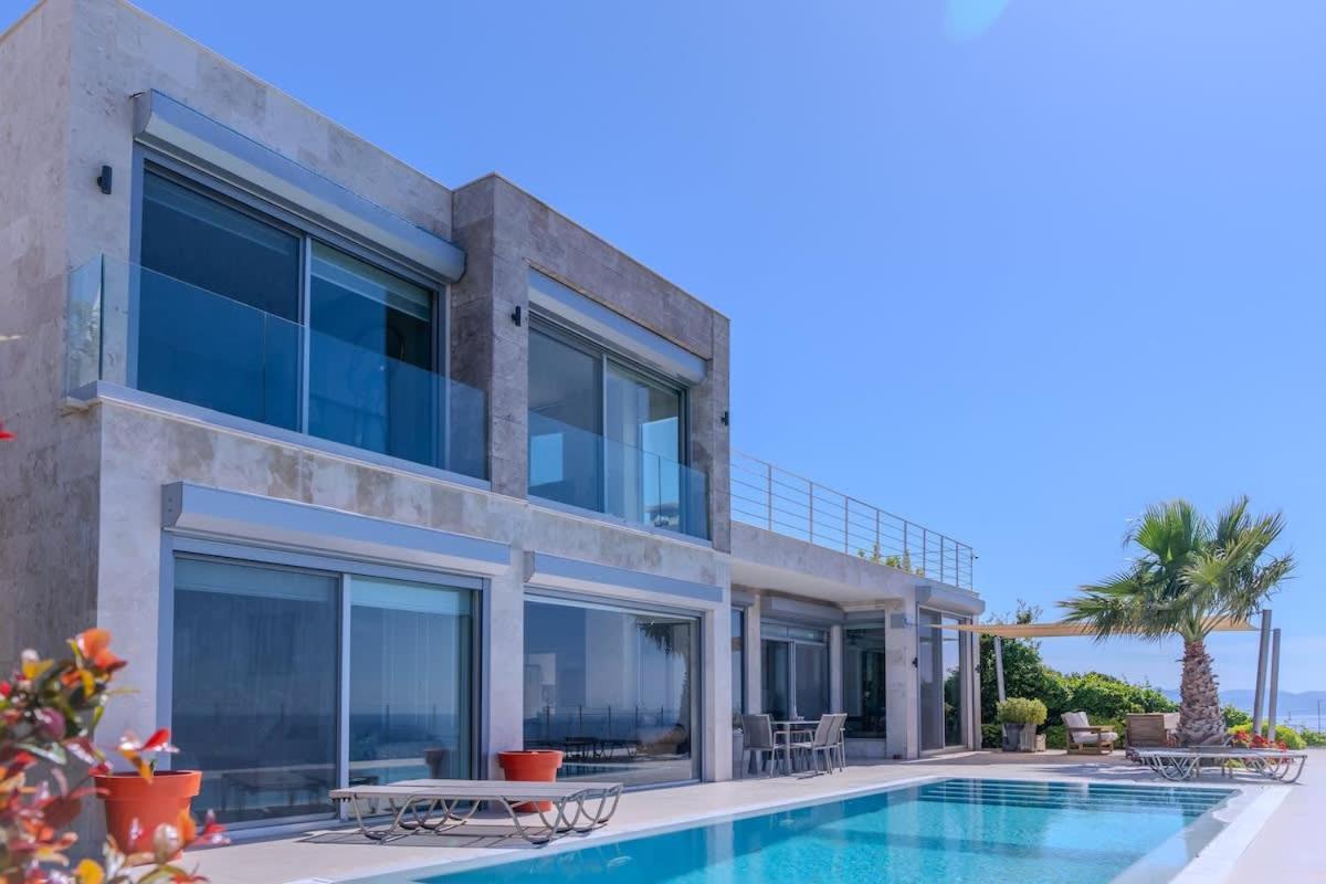 Charming Villa With Amazing View In Bodrum