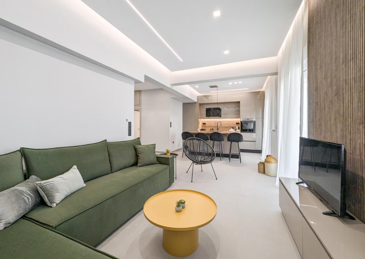 Acropolis View 2bd Penthouse Next To Tram & Port