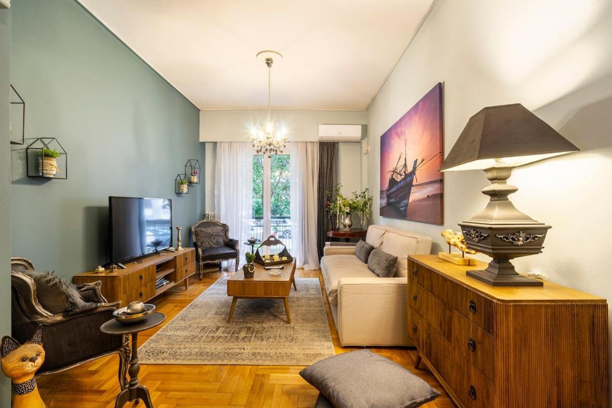 Little House In The City