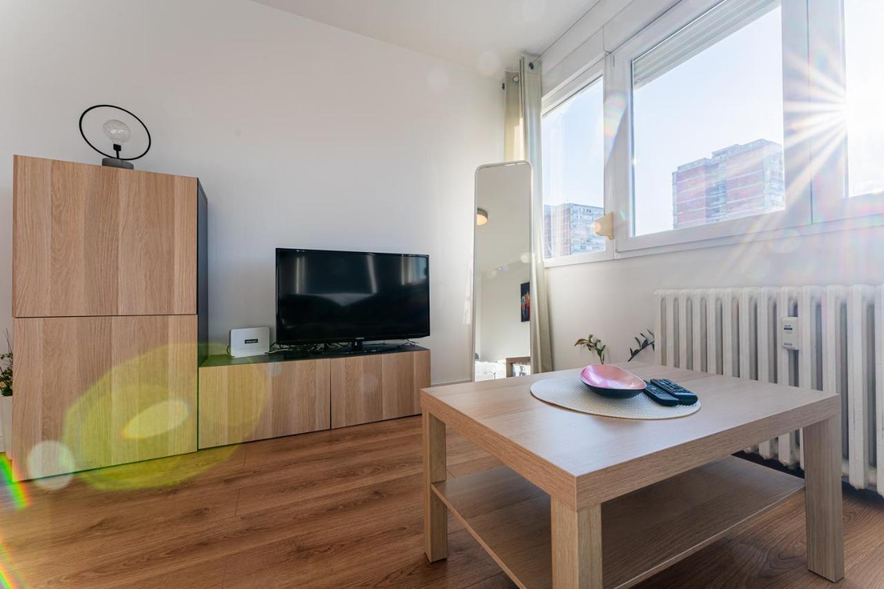 Flexible Selfcheckins 118 Zagreb Bedroom New
