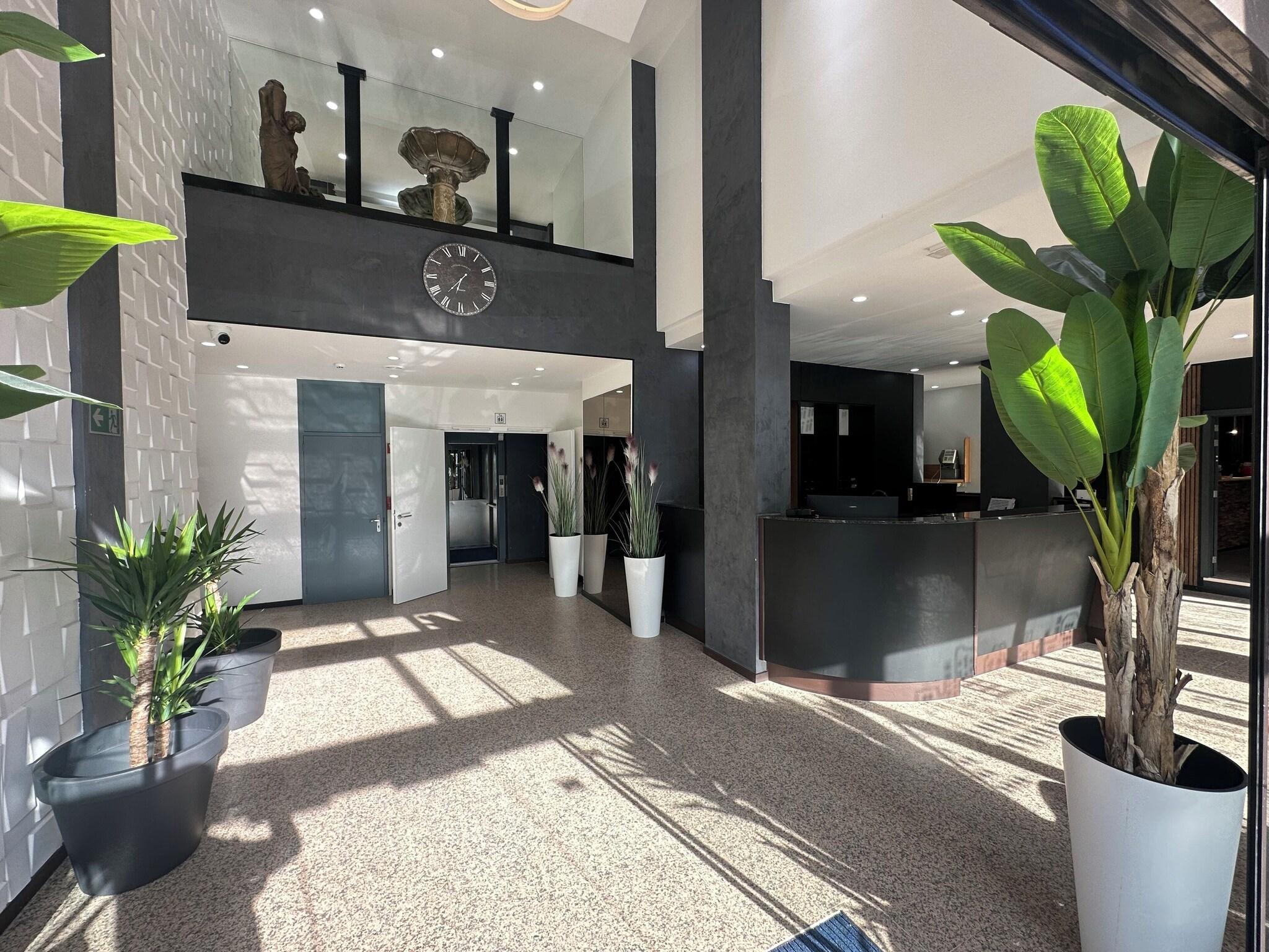 Hotel Galaxy