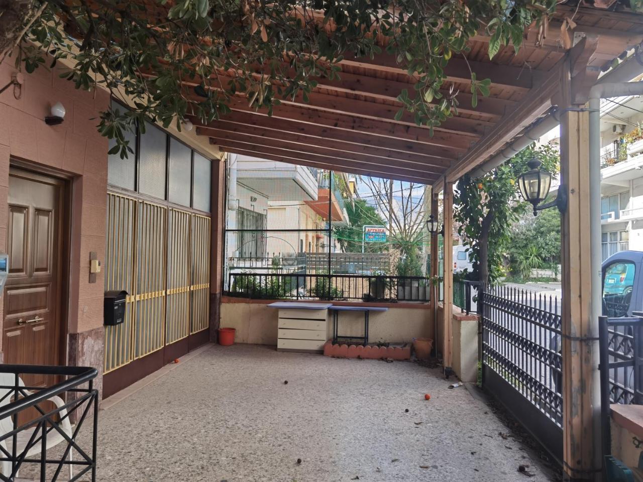 Silence Area 1 In North Athens