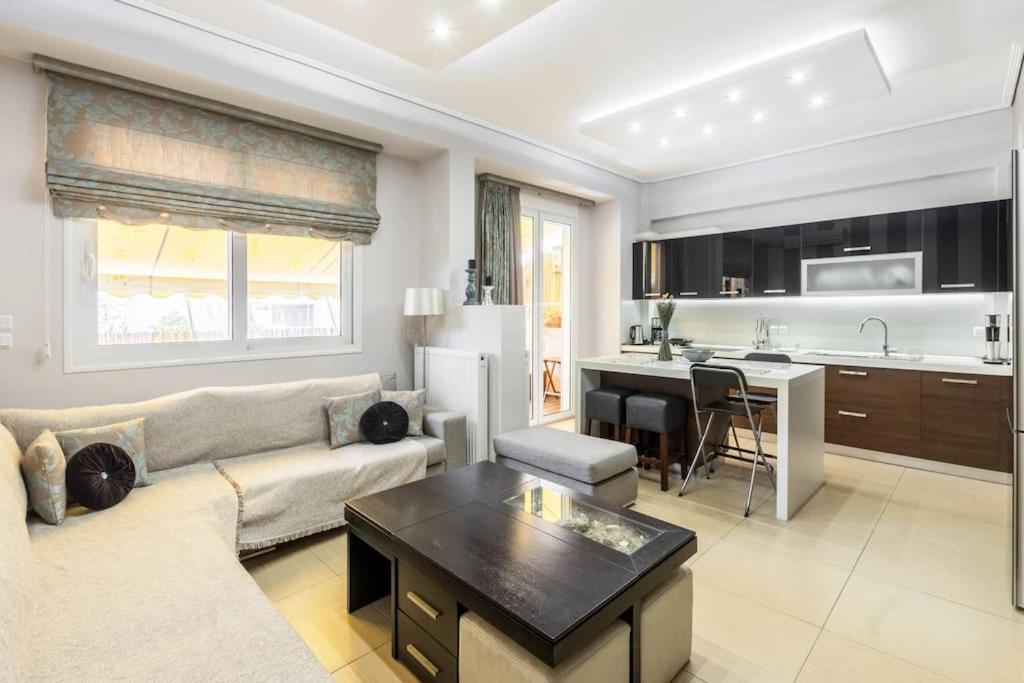 Best Family House,acropolis View,5 Min From Metro