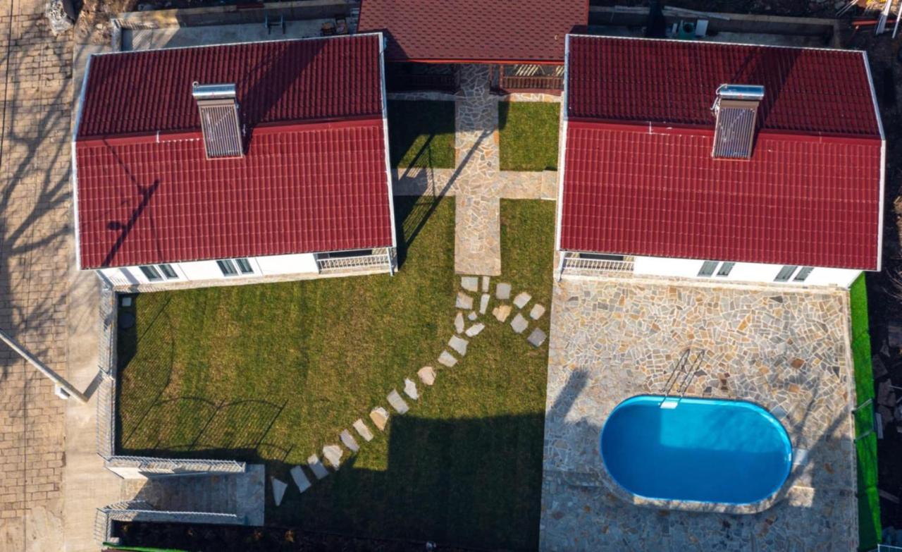 Kyshti Za Gosti Qmira