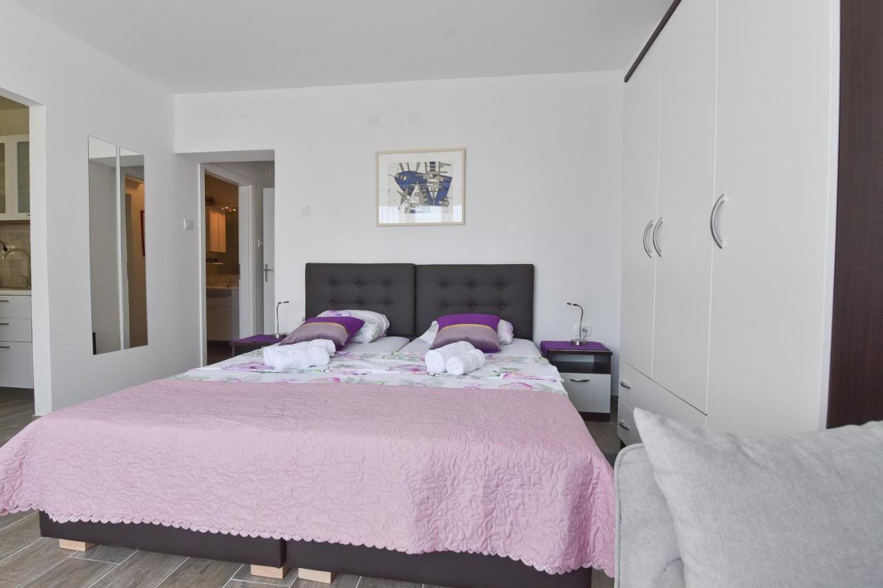 Tonik Apartments