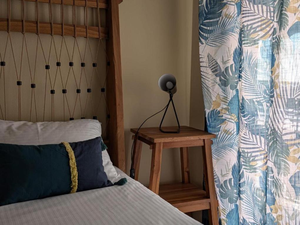 Teak Apartment, 1bd 4th Floor With Balcony Near Acropolis