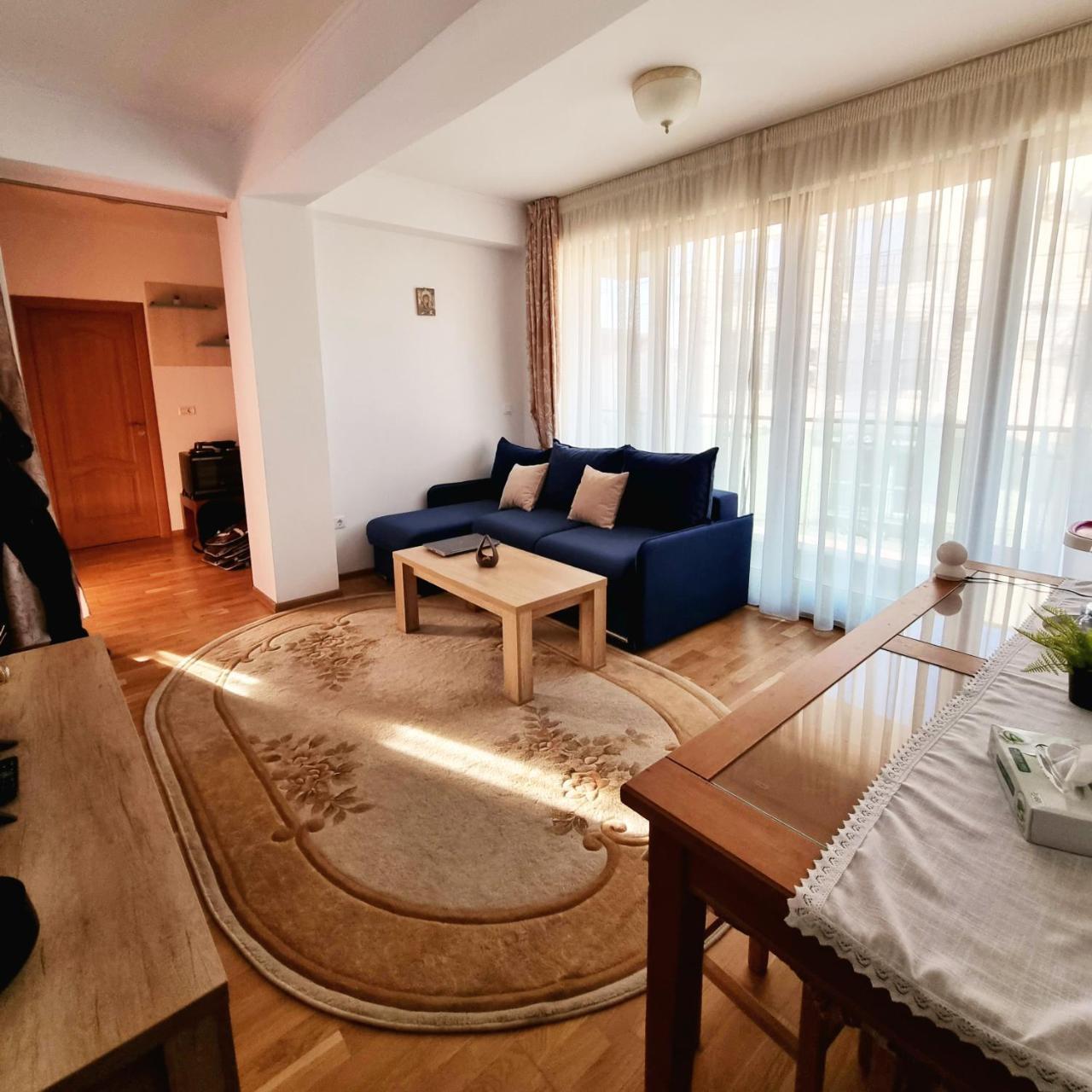 Hella Apartament Mamaia-nord