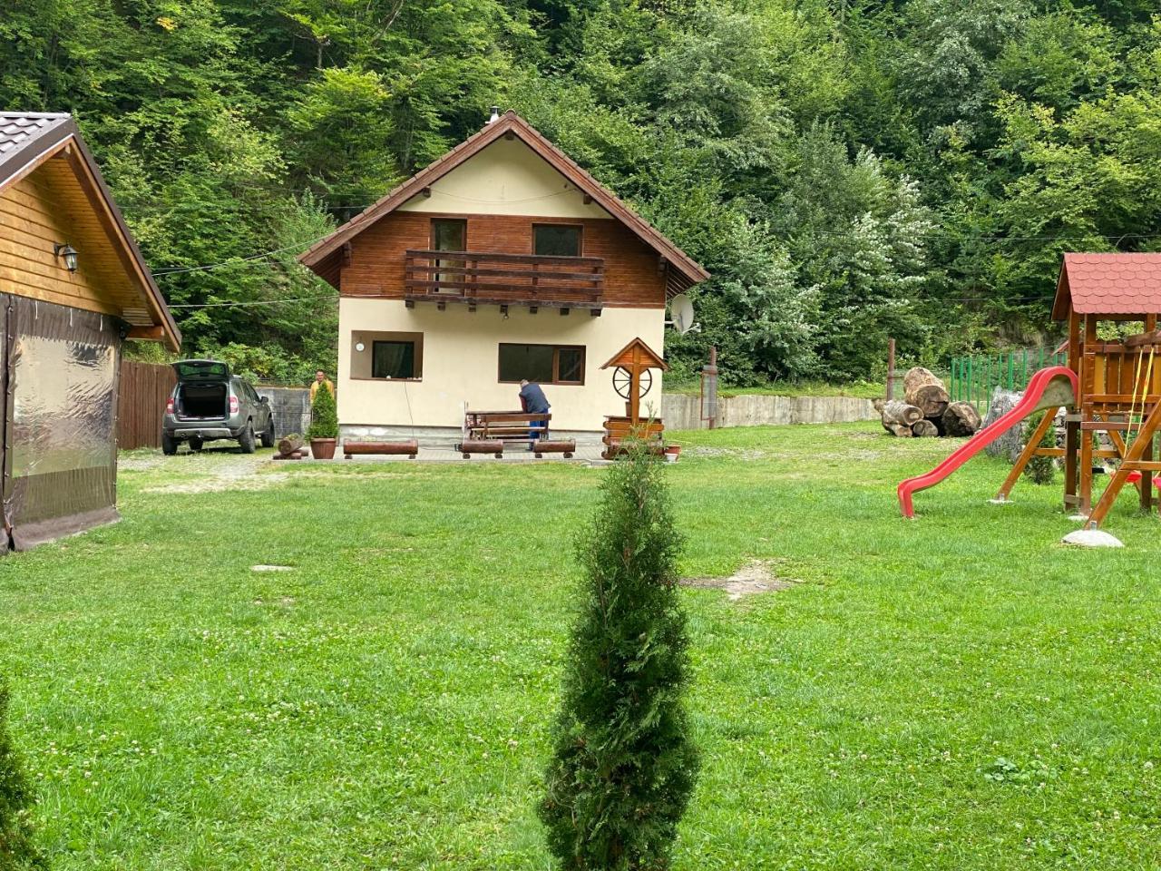 Casuta Din Poiana Rau Sadului