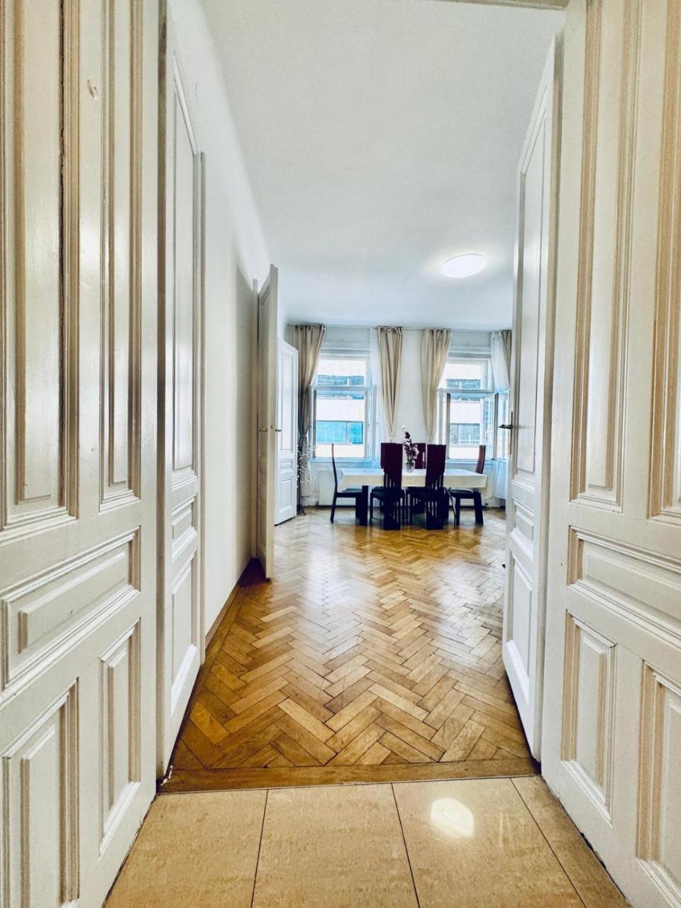 Affordable 1br & 1lr Apt, 7 Min To Westbahnhof