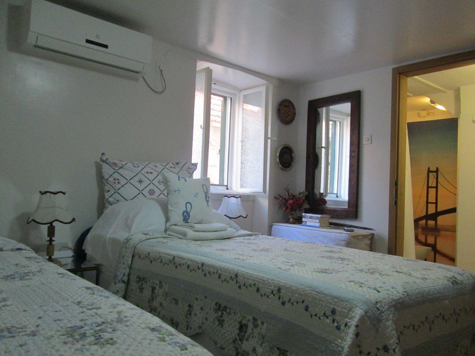 Cozy En-suite Rm On Dumanica-