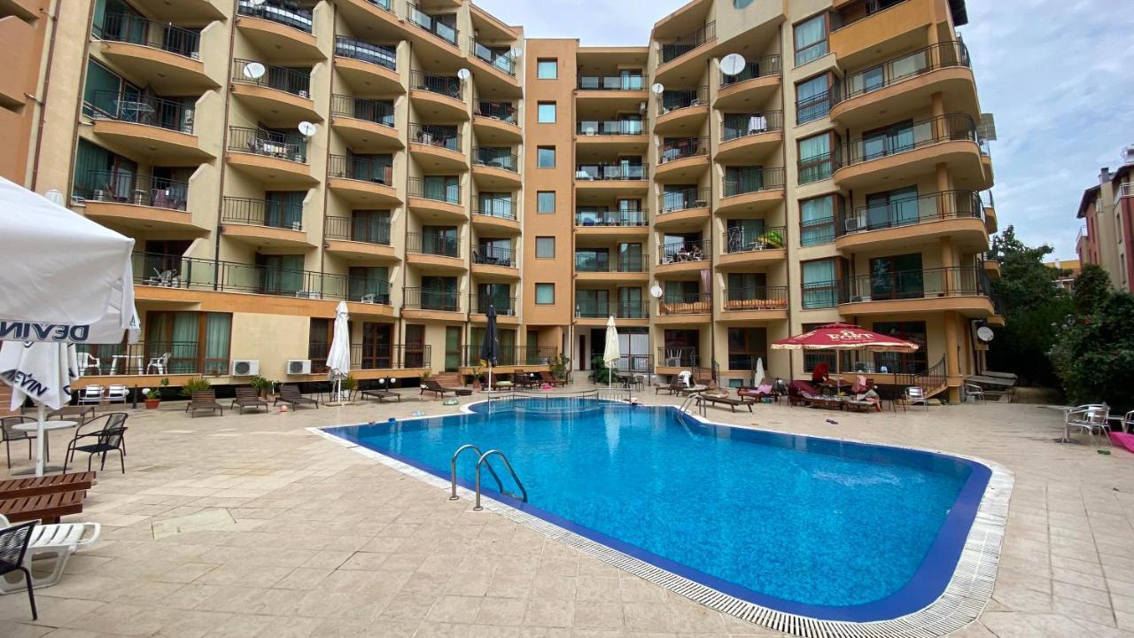 Amadeus 1 13b Large Two Bedroom Apartment