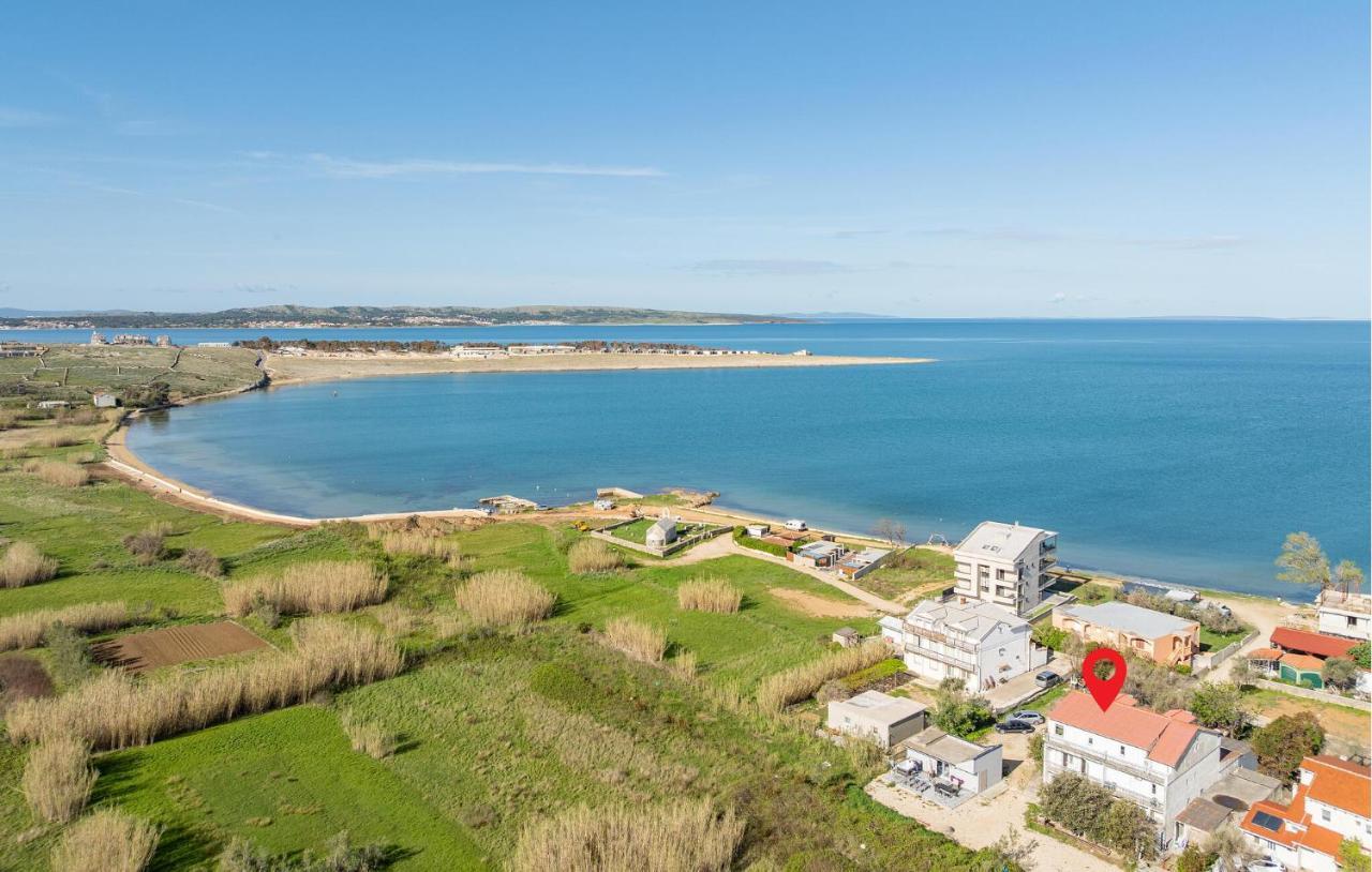 1 Bedroom Nice Apartment In Povljana