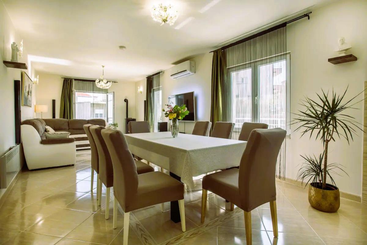 Apartment Kerum Plus Rooftop With Intex Pure Spa