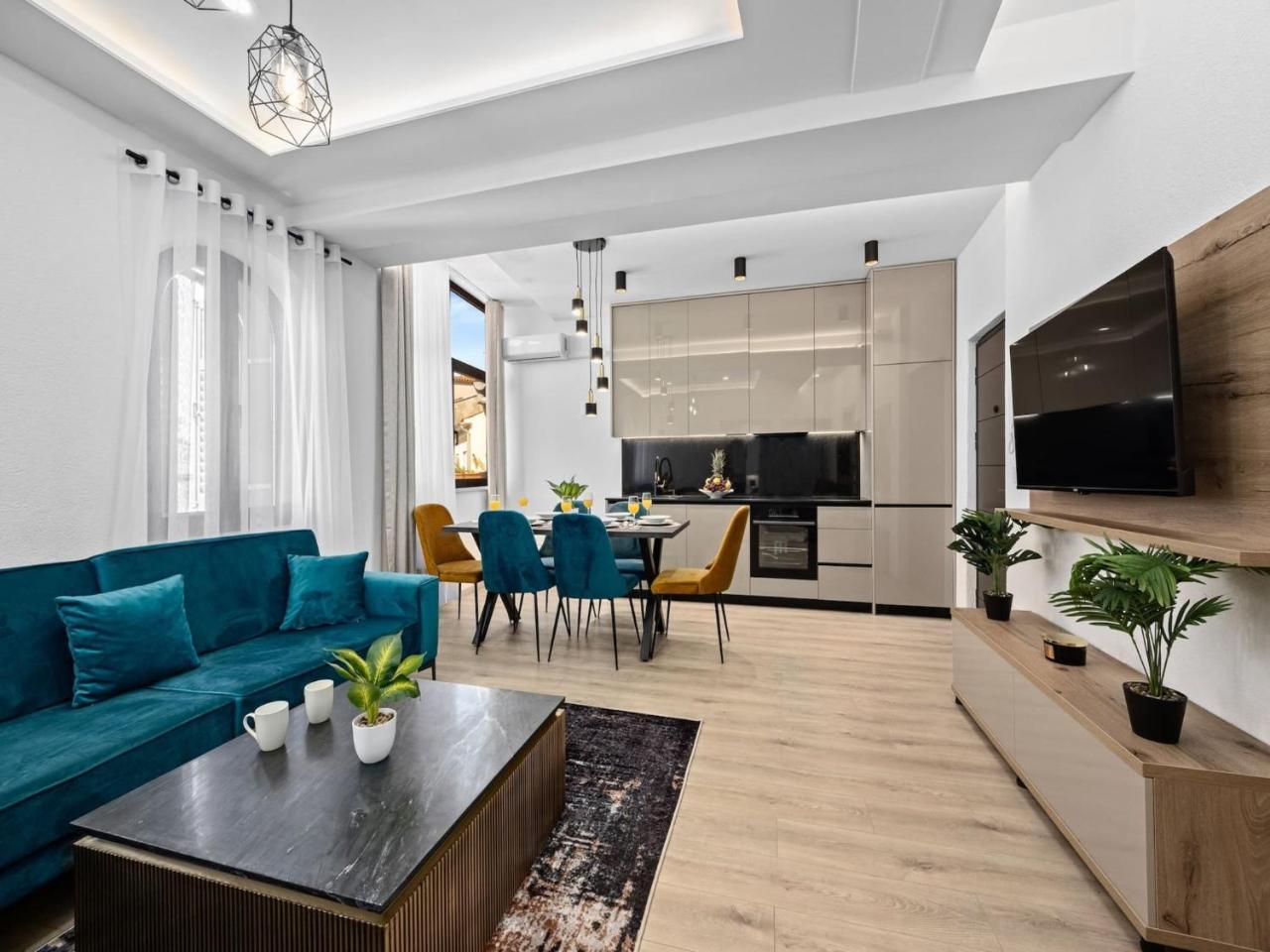 2 Bedroom Charming Apartment In Pula