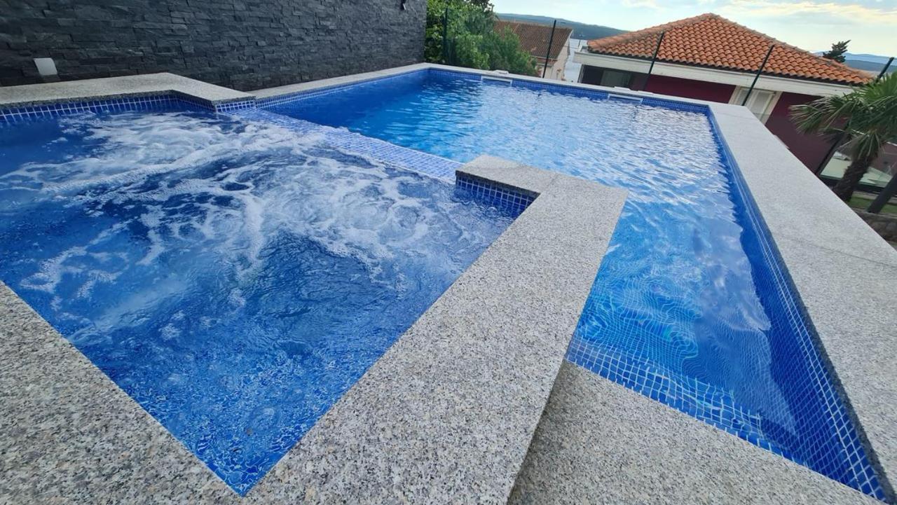 Apartments Blazevic, Heated Pool & Jacuzzi