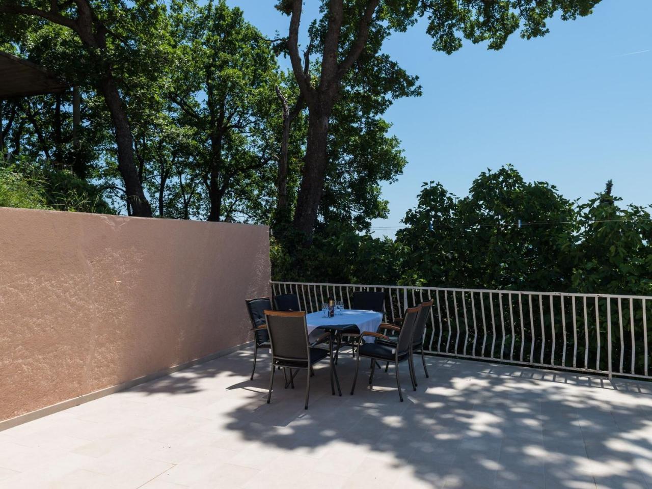 Apartments Marmo One Bedroom Apartment With Balcony & Sea View Apartman 1
