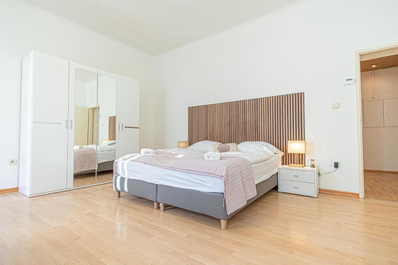 Stylish 2br Apartment For 5p Nice Location