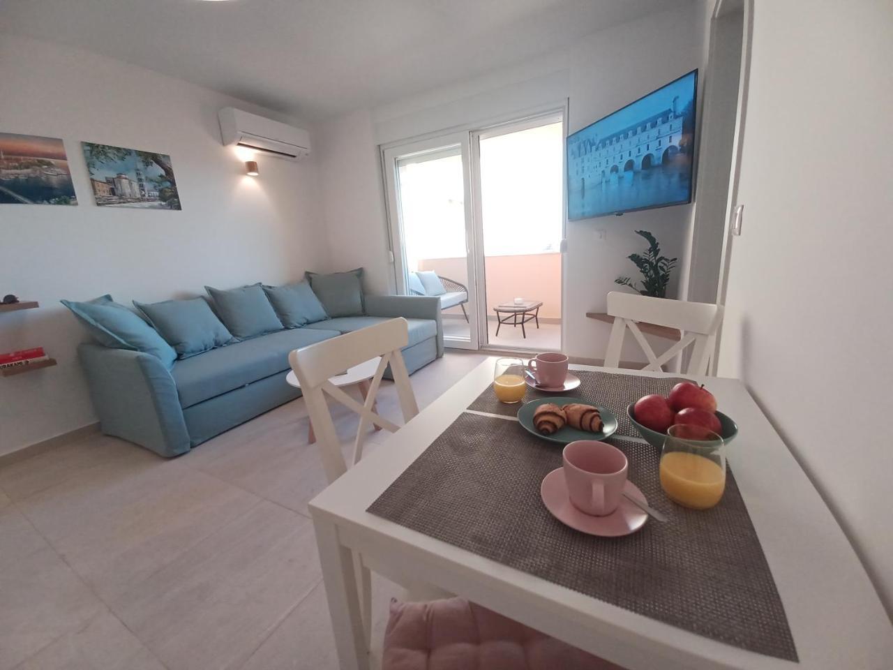 Apartment Mare Lovely Flat Few Steps Away From The Main Bus Station & Zadar Old Town
