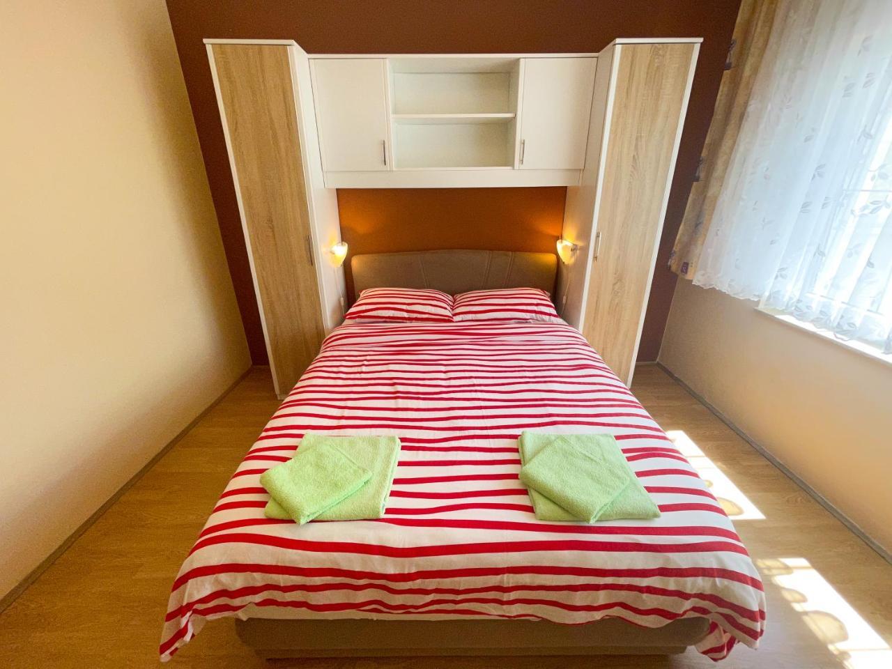 Apartmani Combaj