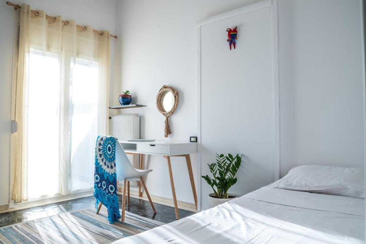 Warm & Cozy Athens Home Sando