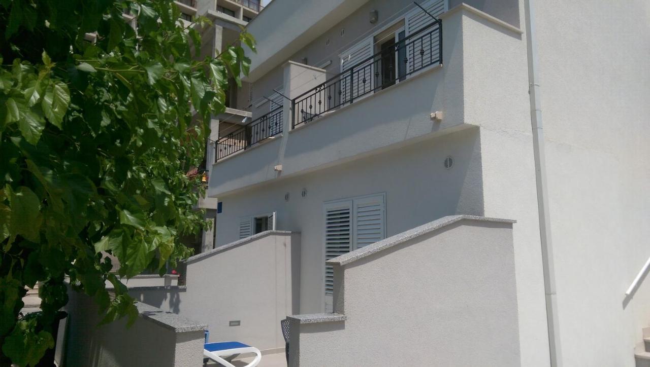 Apartmani Dina