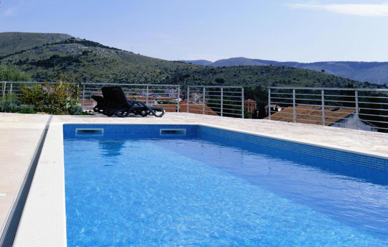 4 Bedroom Amazing Home In Zaboric