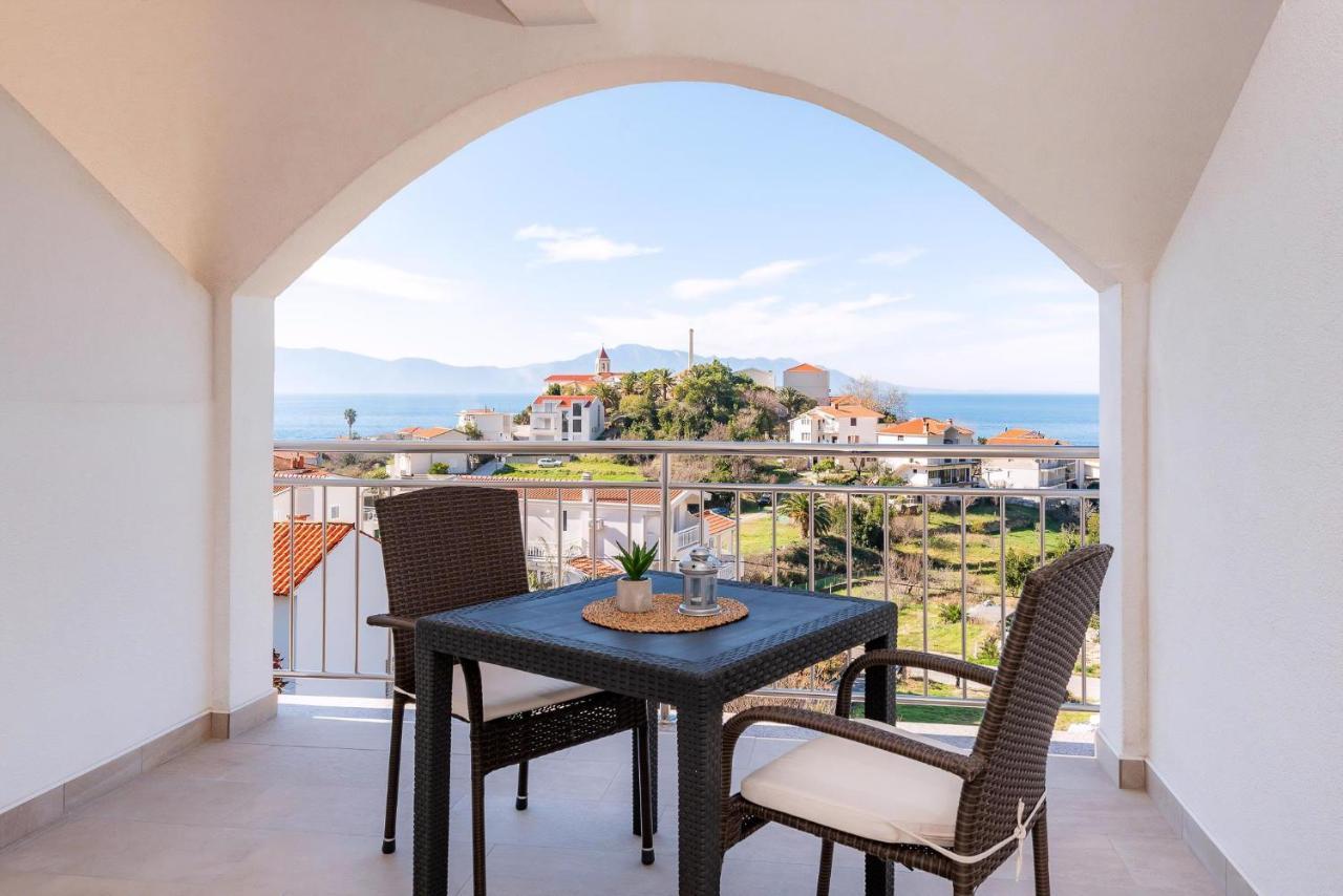 Ferienwohnung In Gradac Mit Terrasse