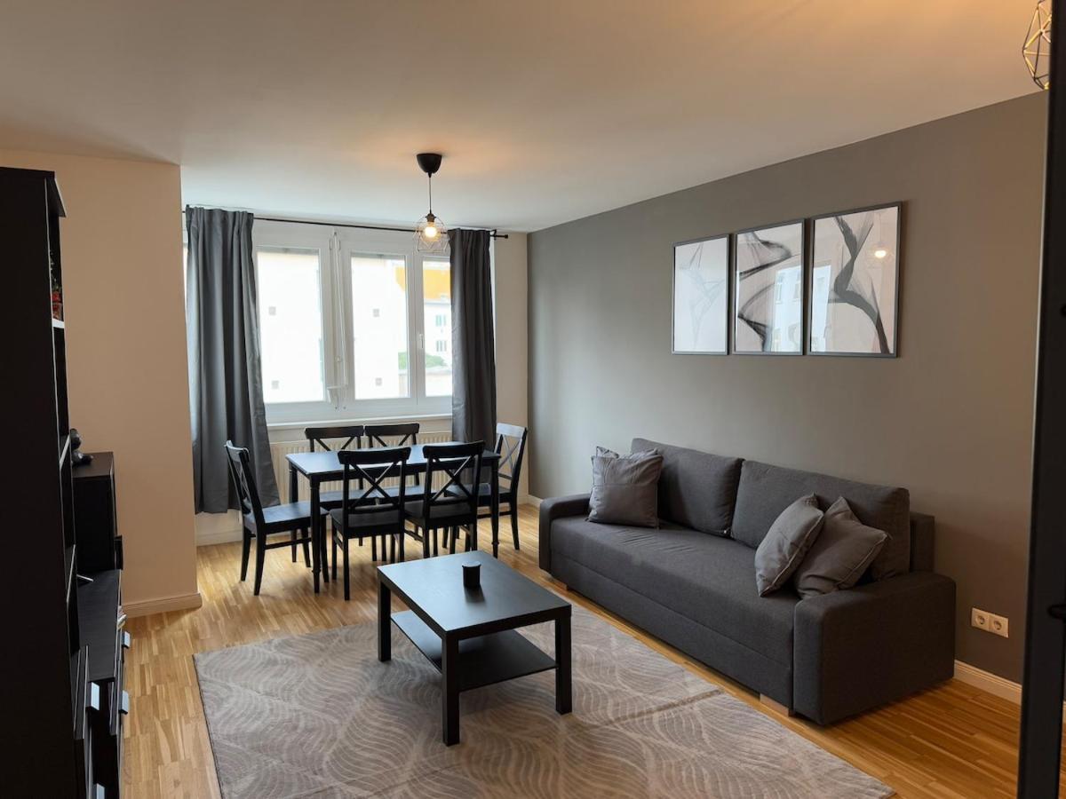 2br, Danube, Central, U6 & S-bahn Axara Housing Brn 33