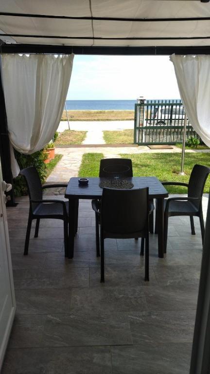 Mitro Seaview Apartments