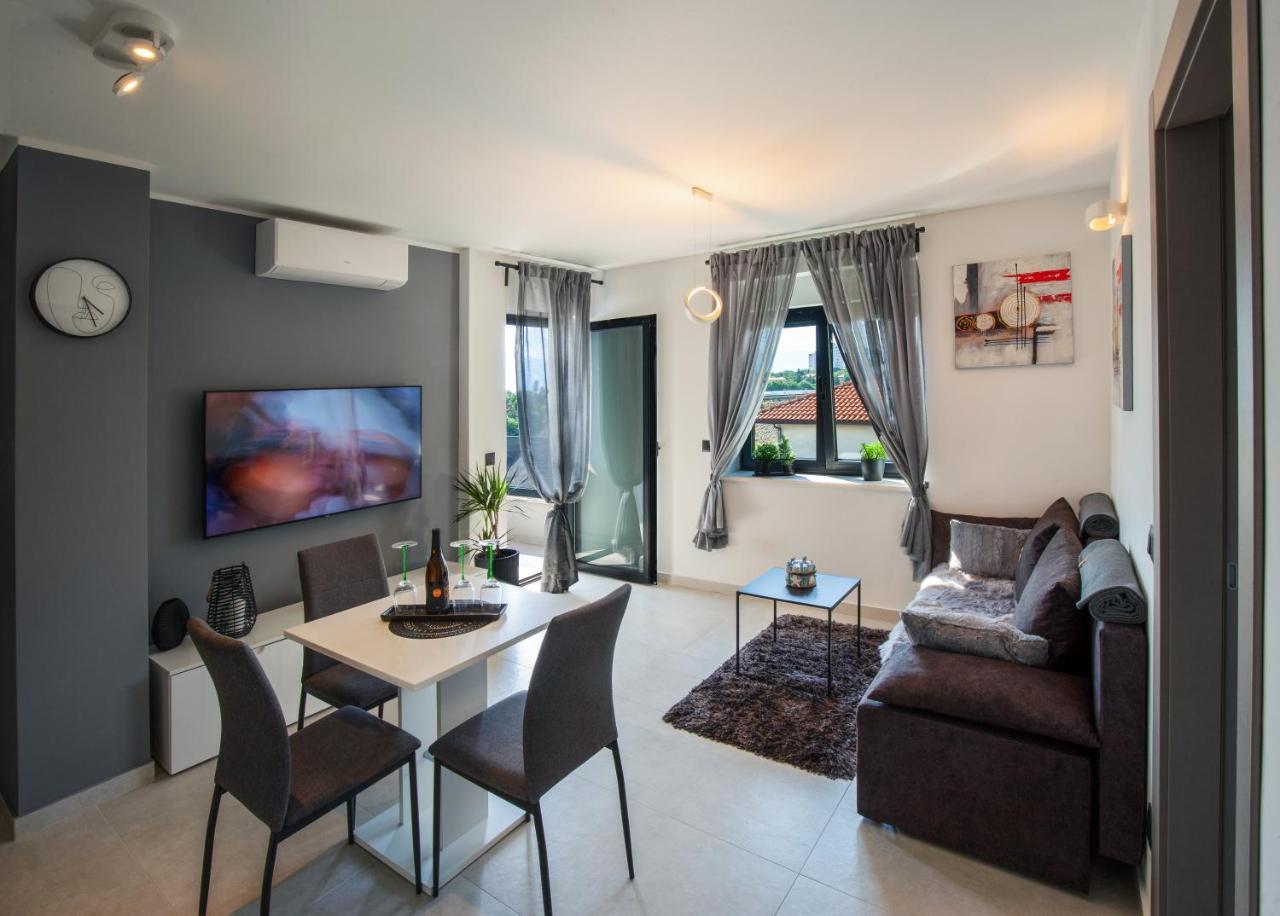 Rijeka Relax Apartment With Parking