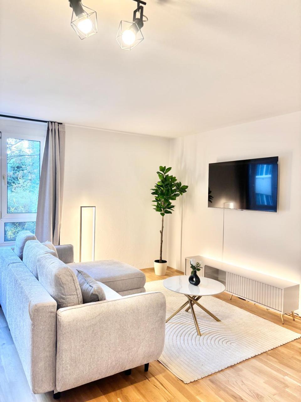 Aura Living 20