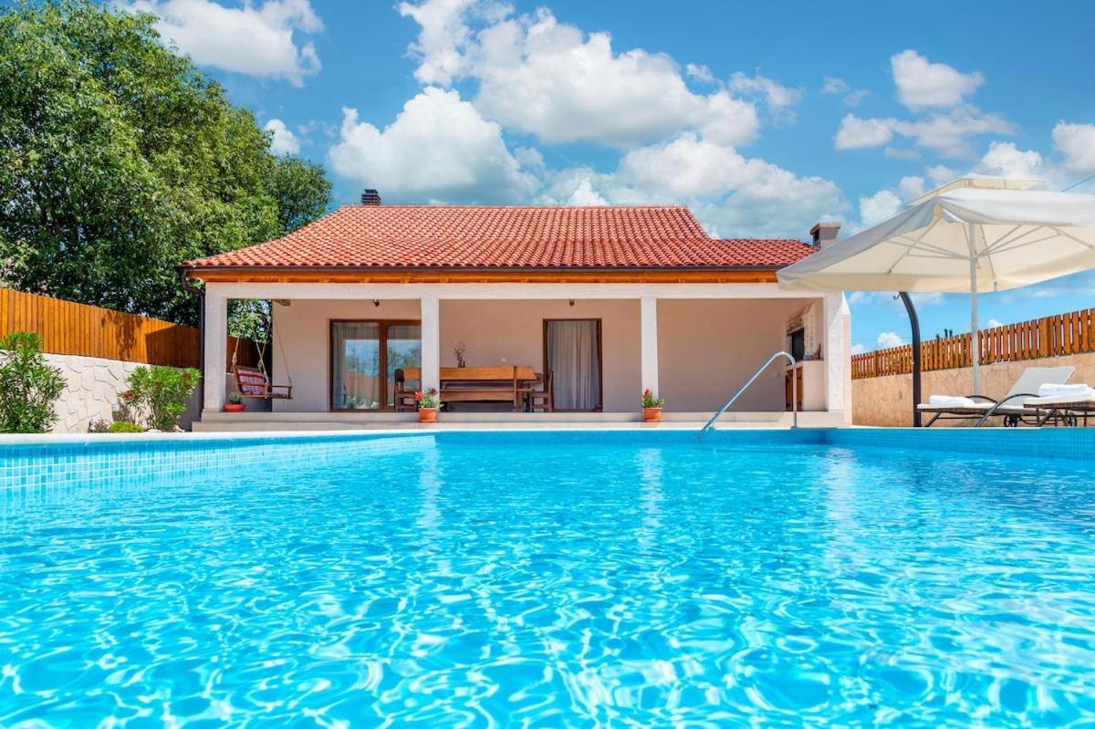 Villa Kole