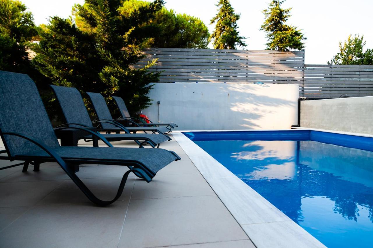 Seaview Pool Villa Near Beach & Athens Airport