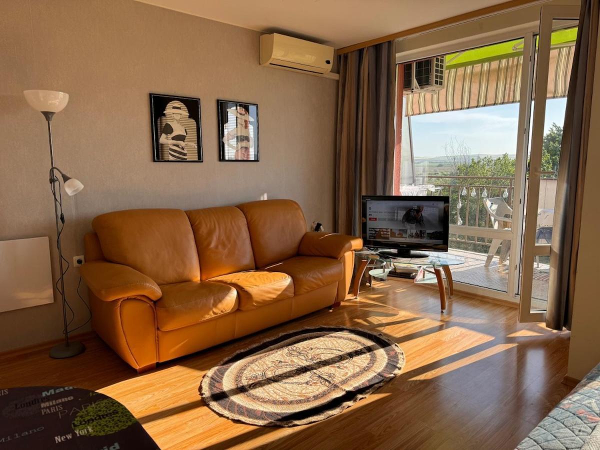 Quiet Studio With A View!