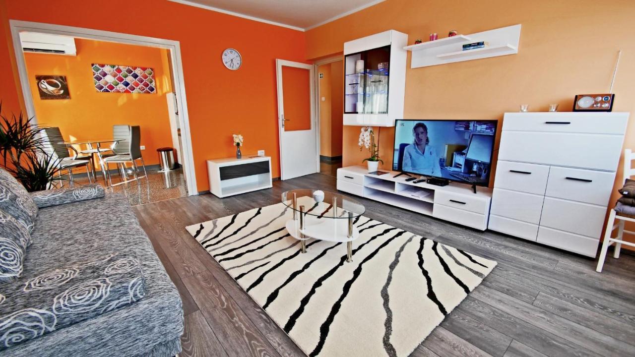 Apartment Rino****, 58m, 170m From The Beach