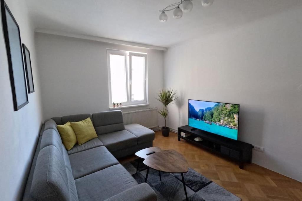 Vienna: Cozy 2-room Apt.