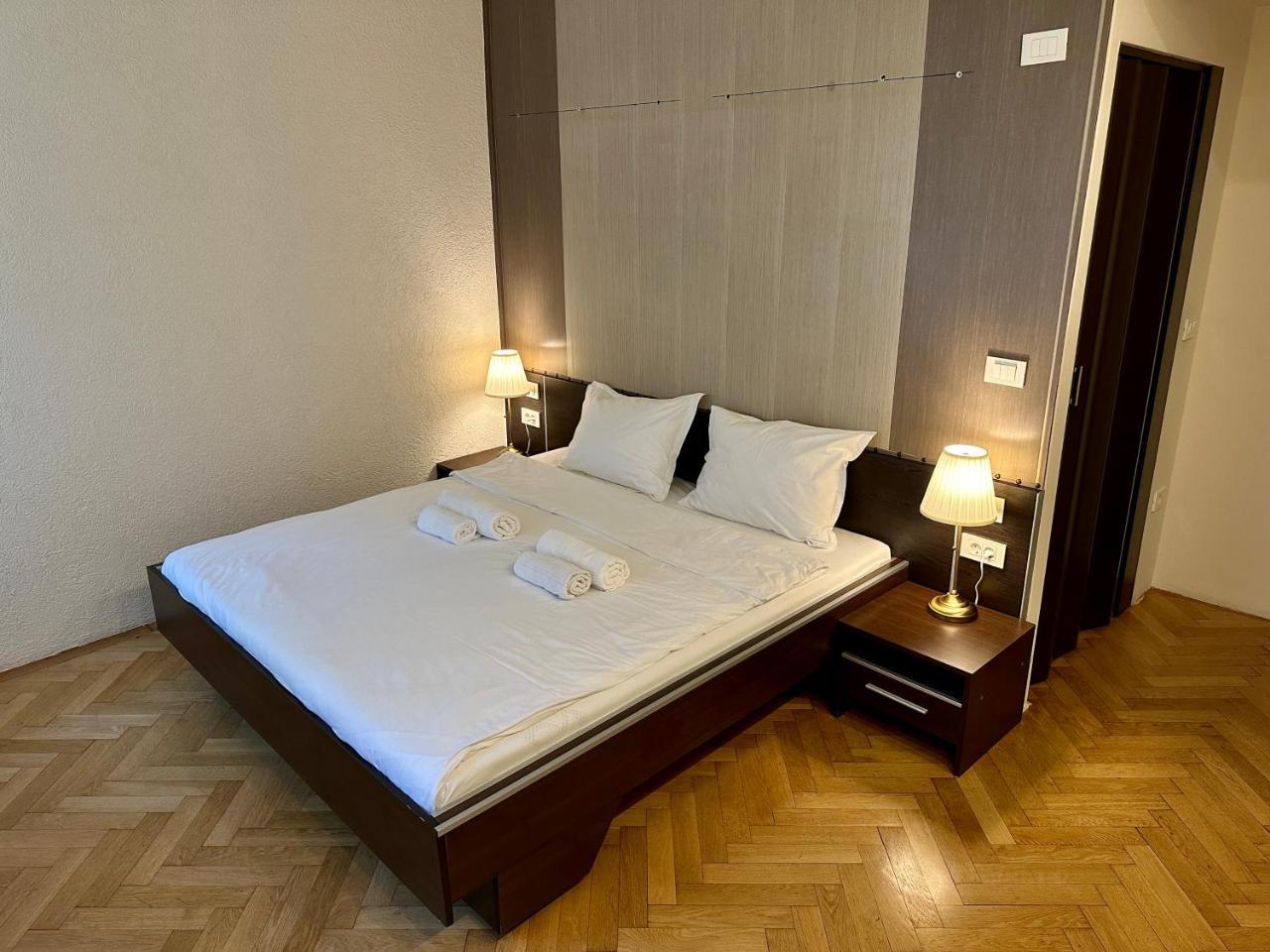 Schiller Apartment Old Town
