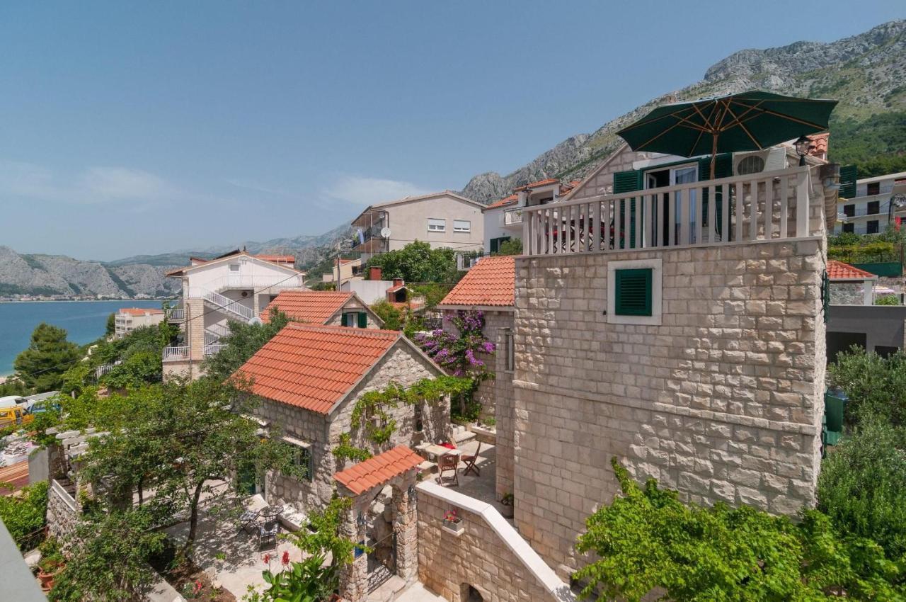 Gemutliche Wohnung In Omis Mit Privatem Balkon
