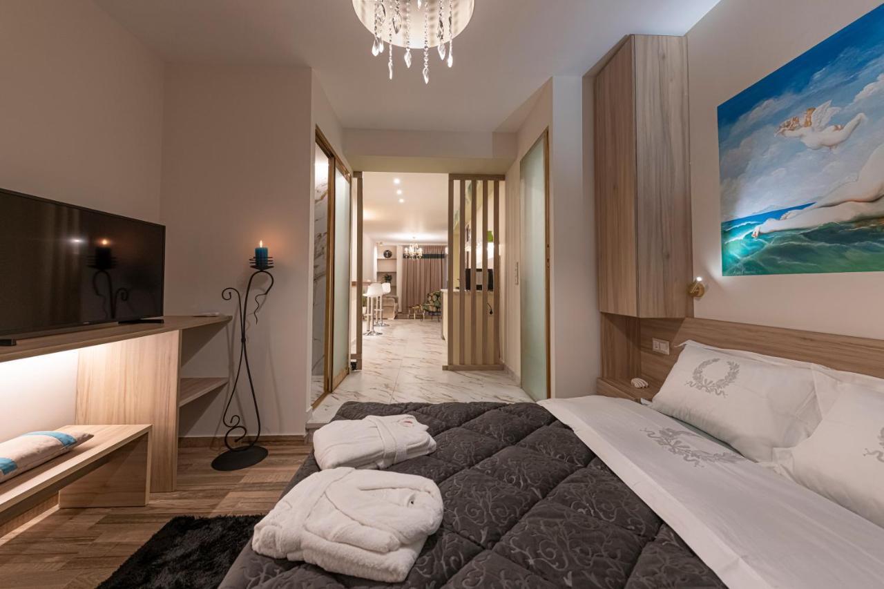 Koukaki Luxury Suites