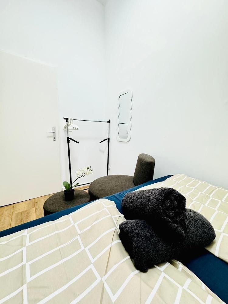 9br Apt For 18p Walk To Augarten