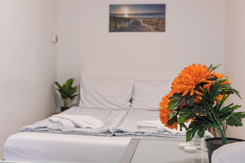 Comfortable 3br Danube & Millenium Tower