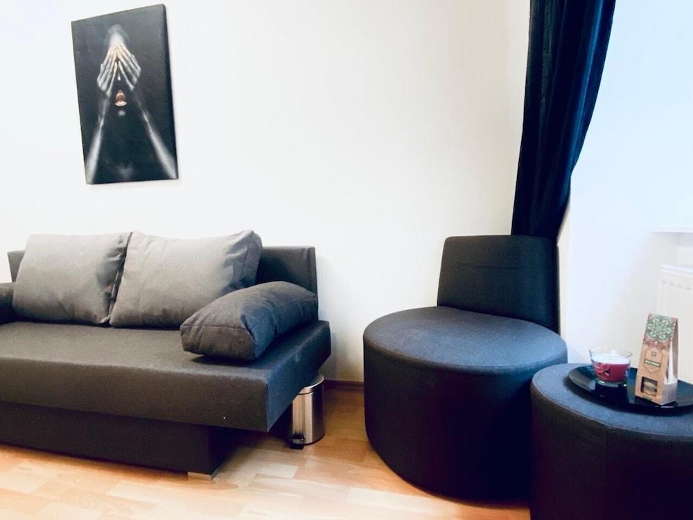 Cozy 3br Apt 10min To Wahringer Park