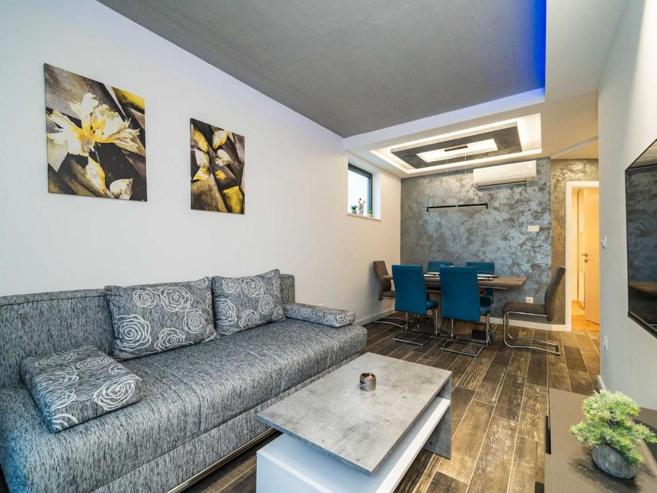 Apartments Villa Arcadia Two Bedroom Apartment With Terrace & Sea View