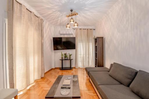 3bedroom Apartment Near Acropolis