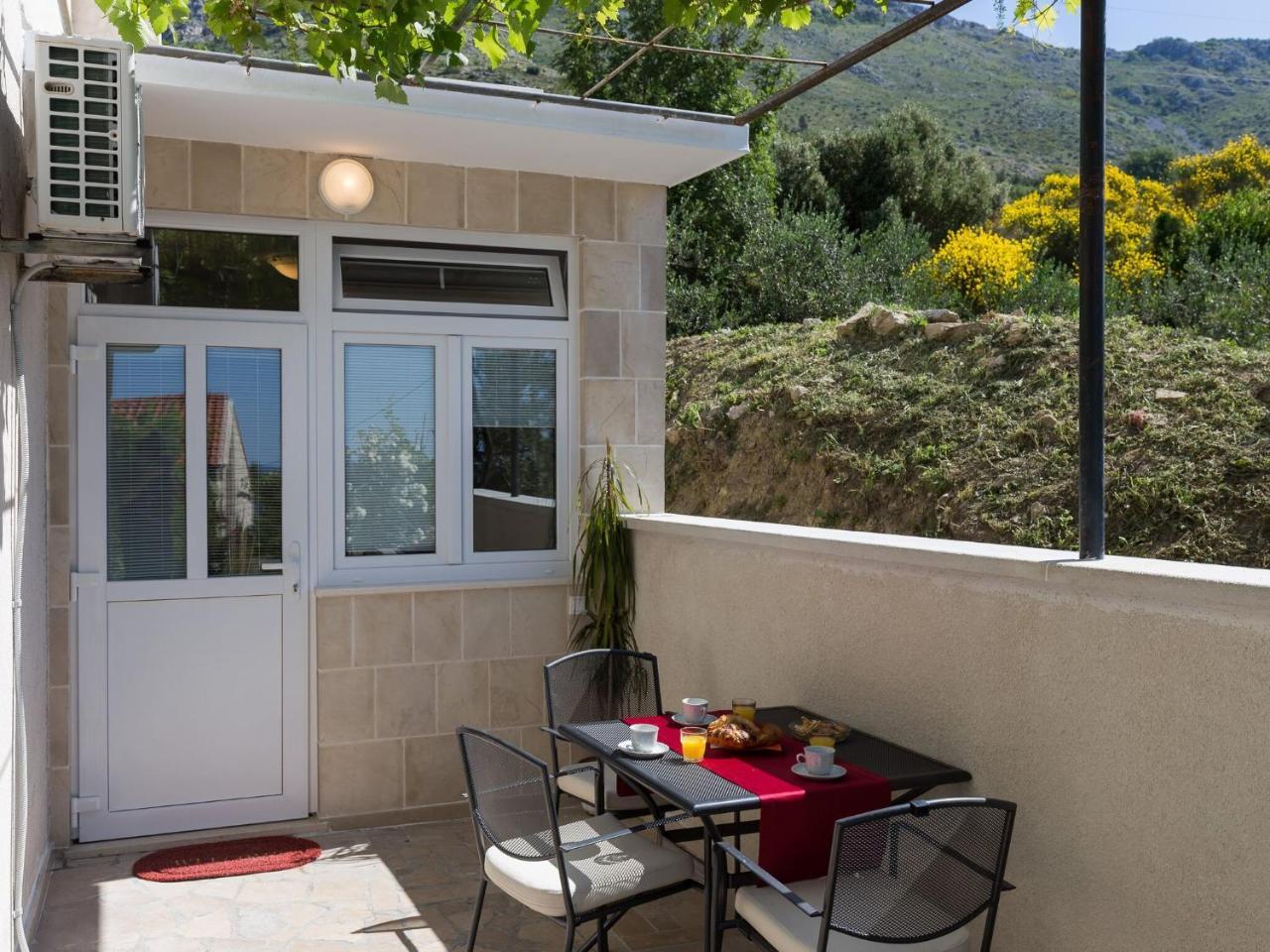 Apartments Olive One Bedroom Apartment With Terrace & Partial Sea View Popolica 50